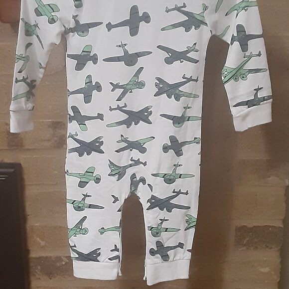 100% Cotton - Sovereign Code Long Sleeve Onesie with Airplanes - Picture 2 of 4